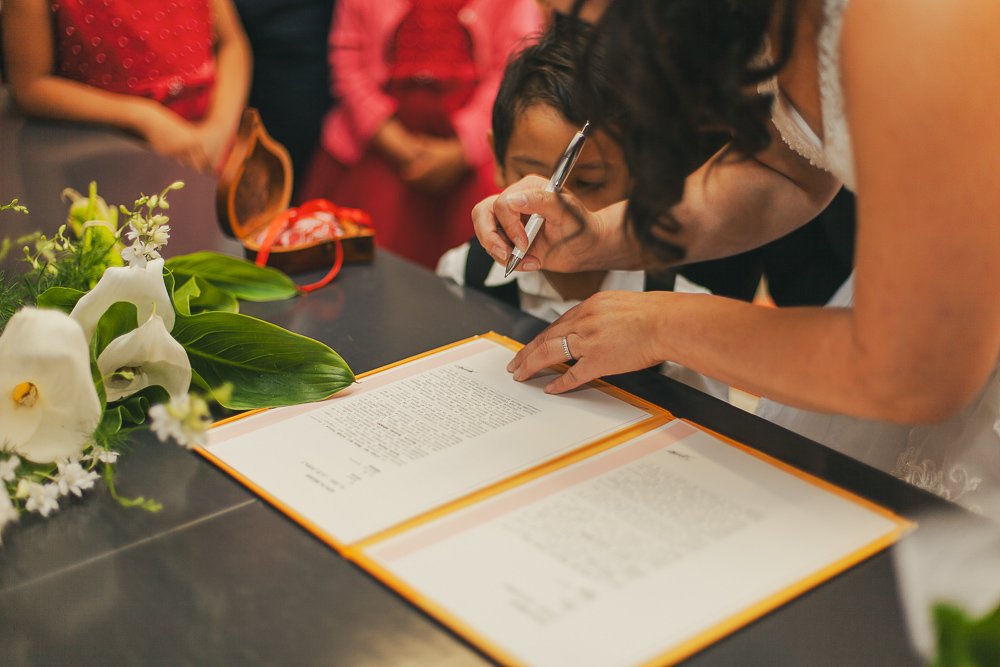 signature mariés provence, mairie, cérémonie, Moustier-Sainte-Marie